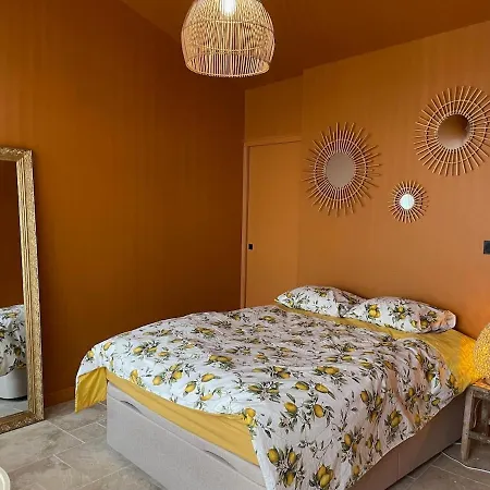 Le Hangar A Jojo Holiday home *