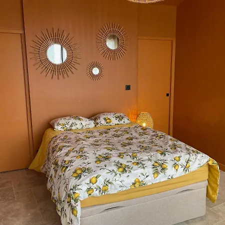 Le Hangar A Jojo Holiday home *